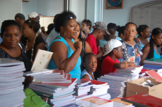 Action humanitaire (distributions scolaires en Martinique)